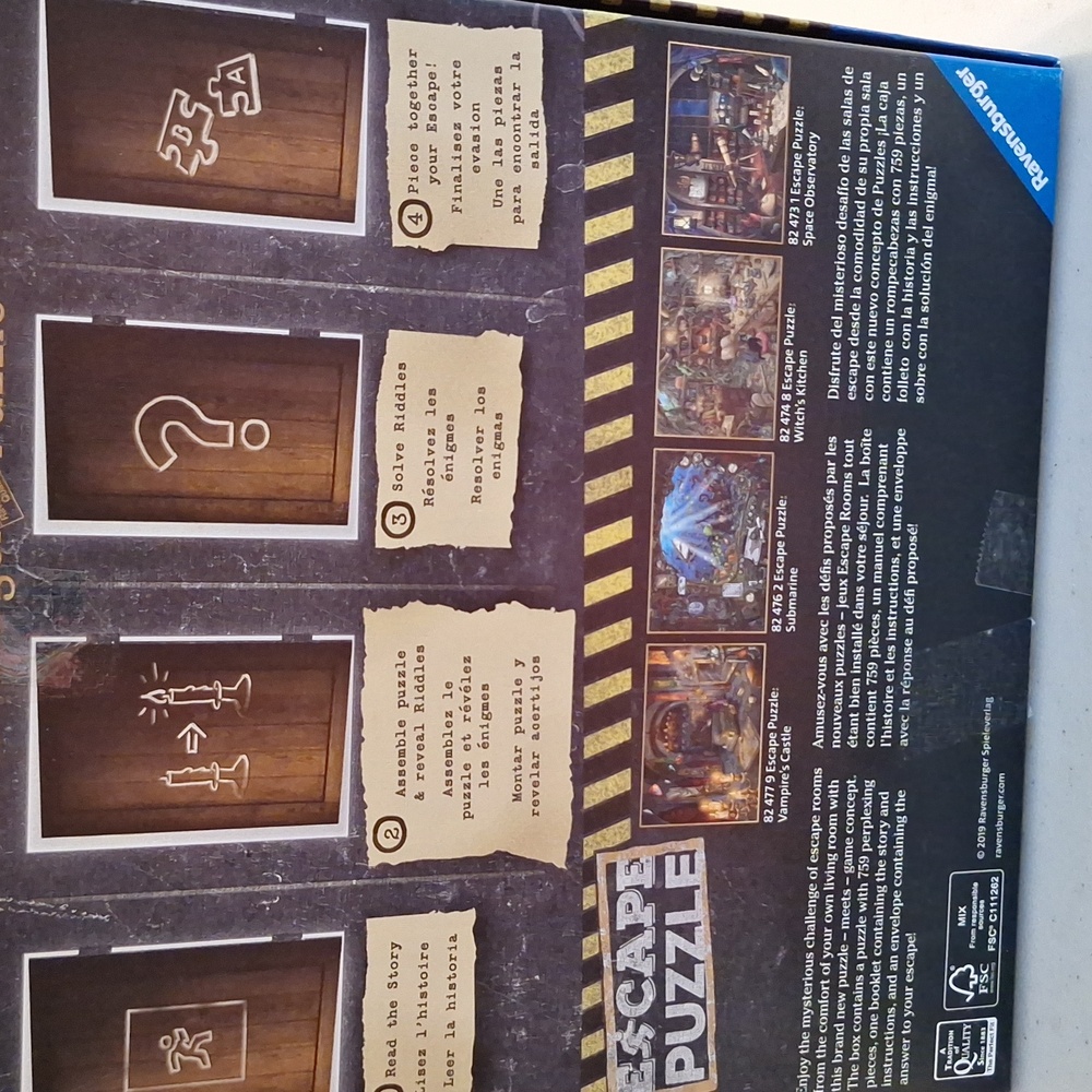 Ravensburger Escape Puzzle - Vampire's Castle - Picture 2 of 3